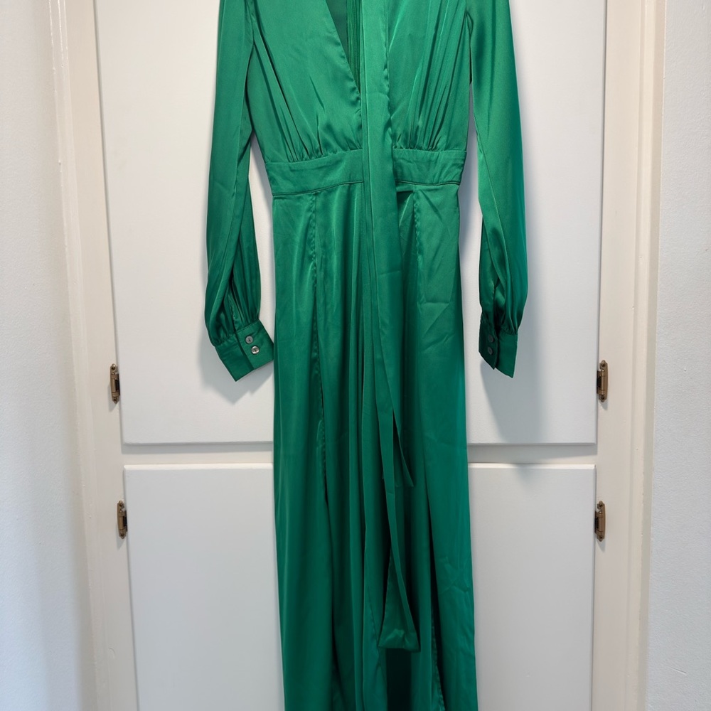 Fashion Nova Vibrant Green Long Sleeve Dress